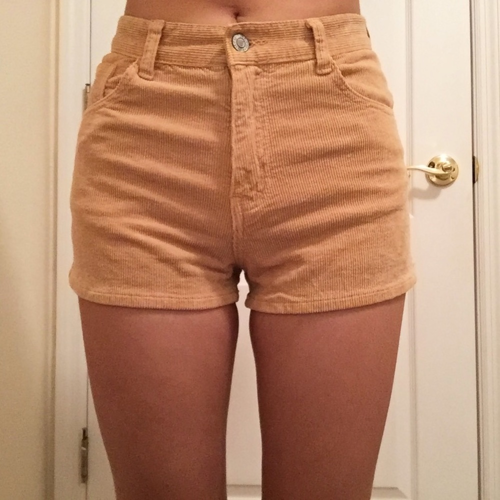 High waisted brandy melville corduroy shorts